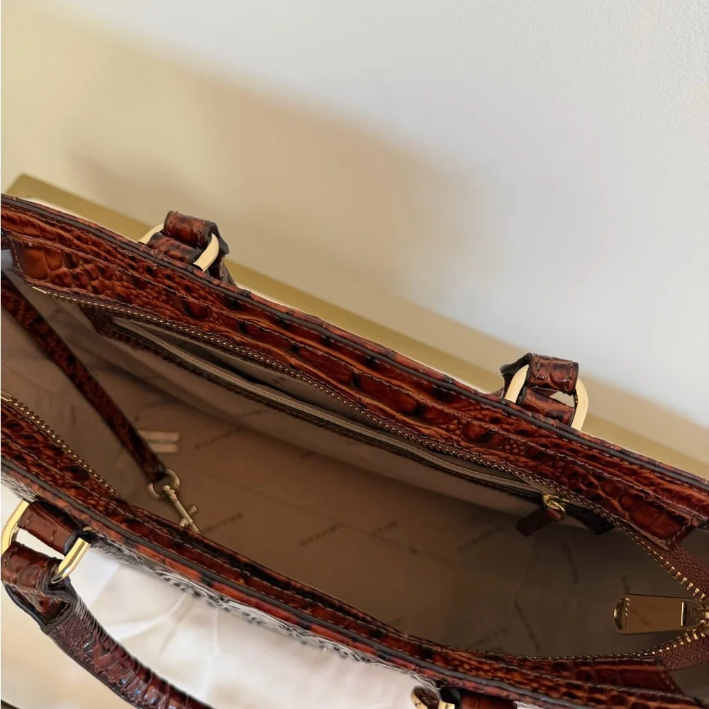 Melbourne Collection Mini Asher Crocodile-Embossed Bag Approx 12 x 8 x 4
NWOT - Picture 3 of 5